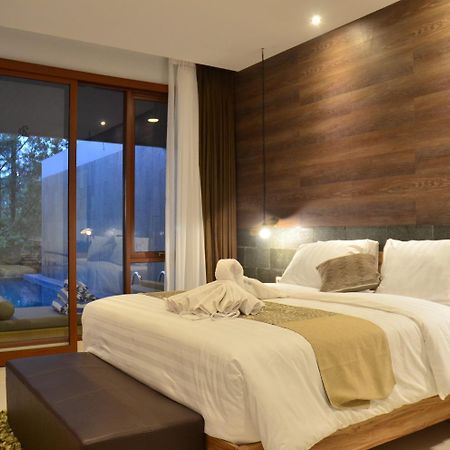 Anindya Hill View Villa 7 Bedrooms With A Private Swimming Pool バンドゥン エクステリア 写真