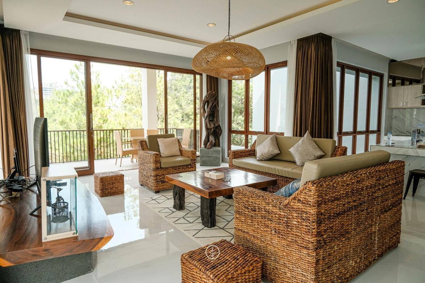 Anindya Hill View Villa 7 Bedrooms With A Private Swimming Pool バンドゥン エクステリア 写真