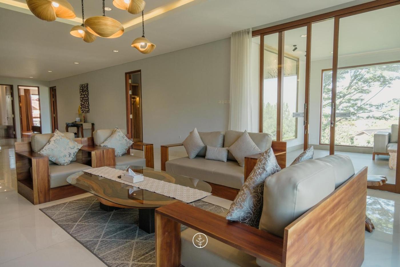 Anindya Hill View Villa 7 Bedrooms With A Private Swimming Pool バンドゥン エクステリア 写真